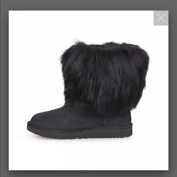 sheepskin cuff ugg boots black